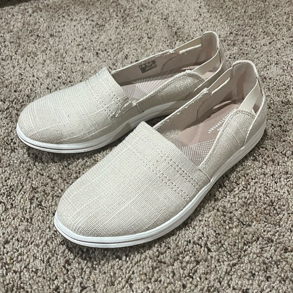 Clarks cloudsteppers size 81/2.